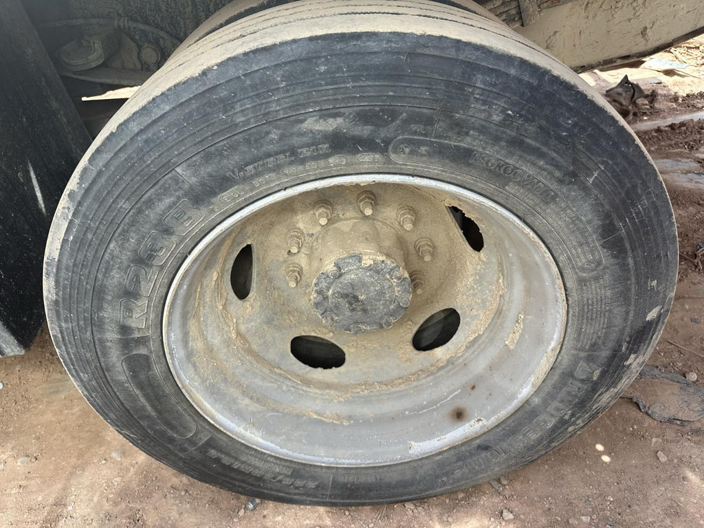 2013 Ford F550SD Pickup Axle Assembly Rear