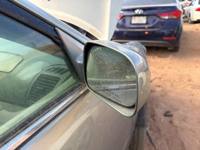 Used Right Door Mirror fits: 2005 Toyota Camry Power non-heated R. Nor