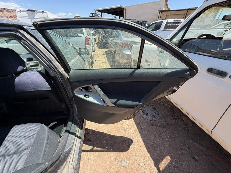 Used Rear Right Door Assembly Rear Side fits: 2011 Toyota Camry electr