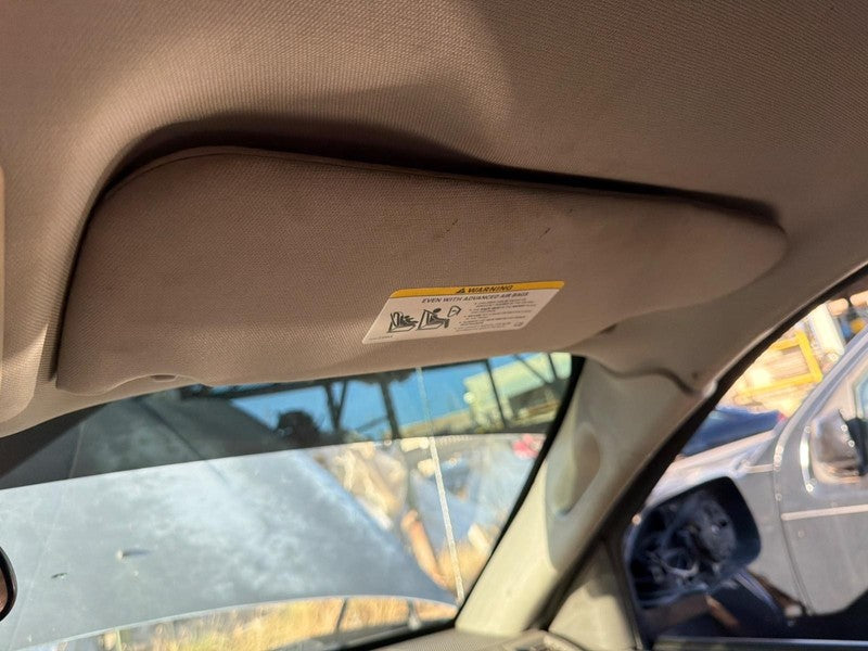 Used Right Sun Visor fits: 2005 Jeep Grand cherokee w/o illumination m