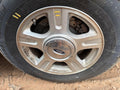 Used Wheel fits: 2006 Ford Expedition 17x7-1/2 5 spoke aluminum insert
