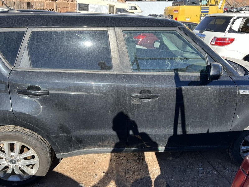 Used Rear Bumper Assembly Rear fits: 2017 Kia Soul gasoline model Cana