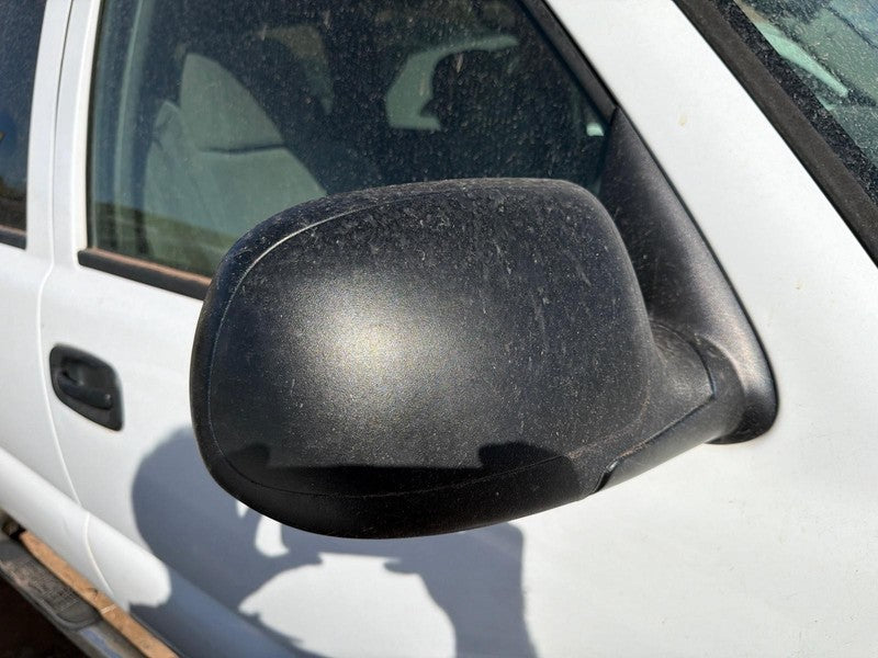 Used Right Door Mirror fits: 2006 Chevrolet Suburban 1500 Power classi