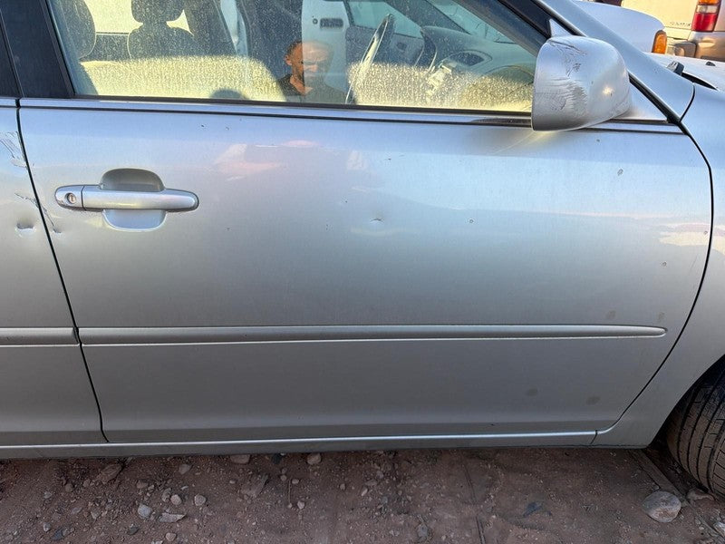 Used Front Right Door Assembly Front fits: 2002 Toyota Camry electric 