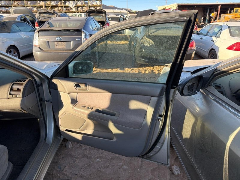 Used Front Right Door Assembly Front fits: 2002 Toyota Camry electric 