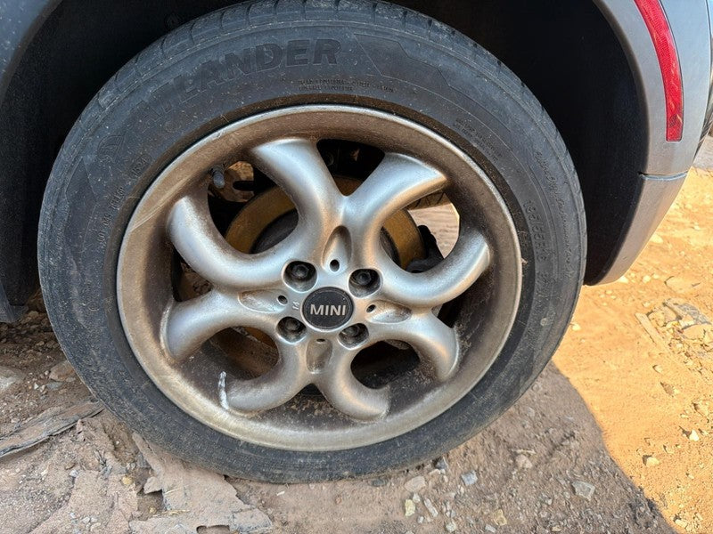 Used Front Right Seat Front fits: 2013 Mini COOPER bucket air bag manu