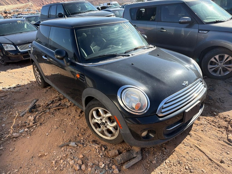 Used Front Right Seat Front fits: 2013 Mini COOPER bucket air bag manu