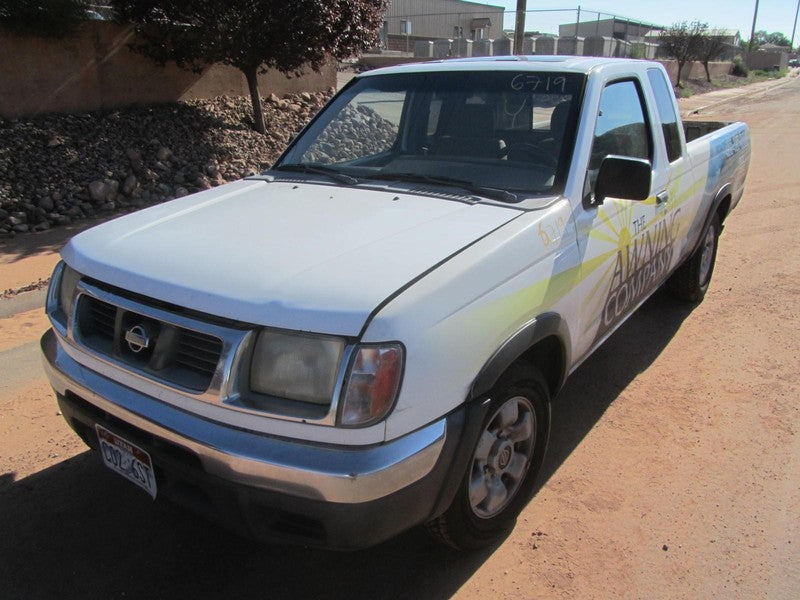 Used Rear Back Glass fits: 1999 Nissan Frontier w/sliding window priva