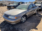 Used Right Headlight Assembly fits: 1998 Toyota Avalon Right Grade A