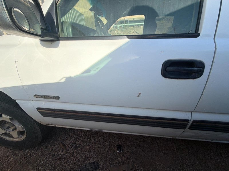 Used Front Left Door Assembly Front fits: 2001 Chevrolet Silverado 150