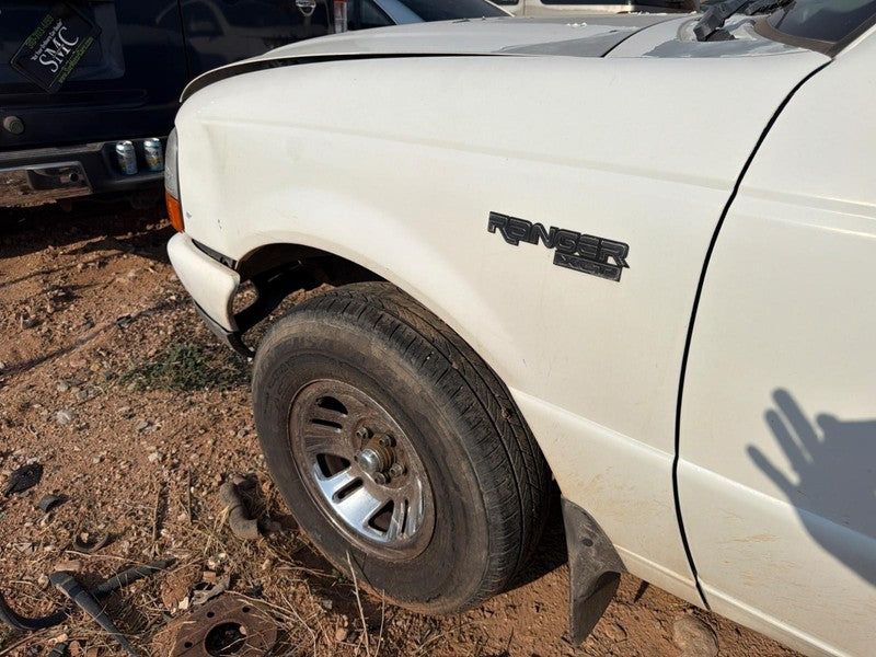Used Front Left Fender fits: 2000 Ford Ranger w/o wheel lip moulding F