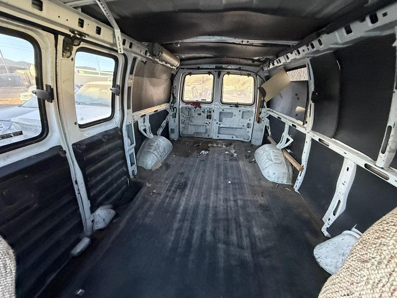 Used Wheel fits: 2001 Chevrolet Express 2500 van 8 stud Grade A
