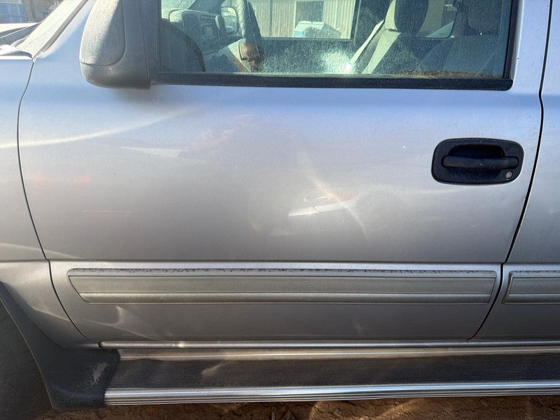 Used Front Left Door Assembly Front fits: 2005 Chevrolet Silverado 150
