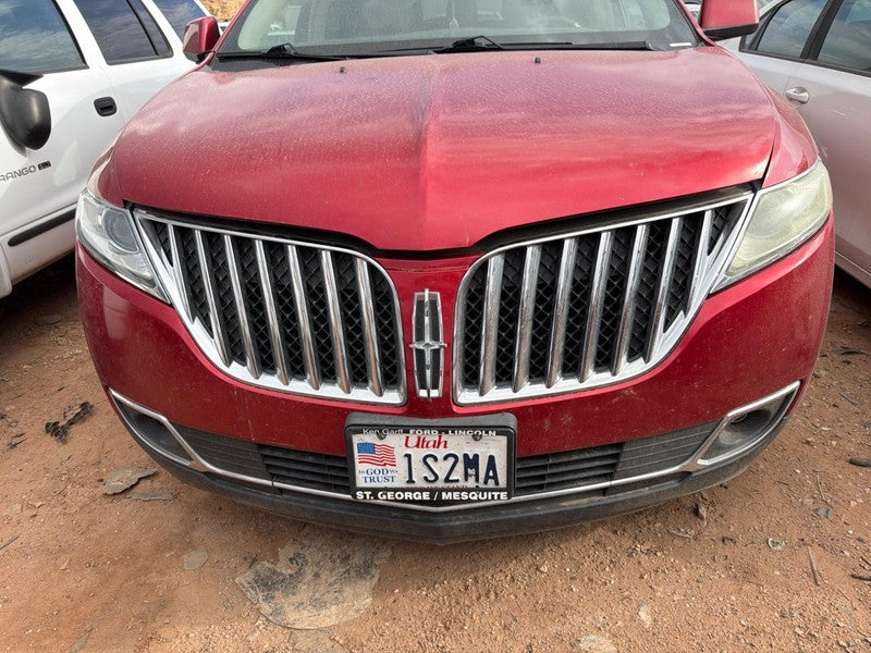 Used Front Bumper Assembly Front fits: 2011 Lincoln Mkx upper painted 