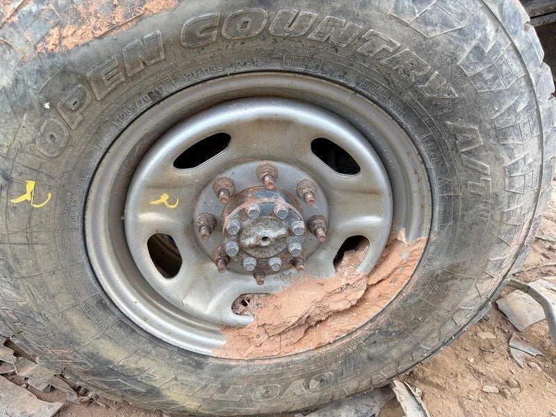 Used Wheel fits: 2016 Ford F350SD PICKUP 17x7-1/2 SRW TPMS 5 spoke ste