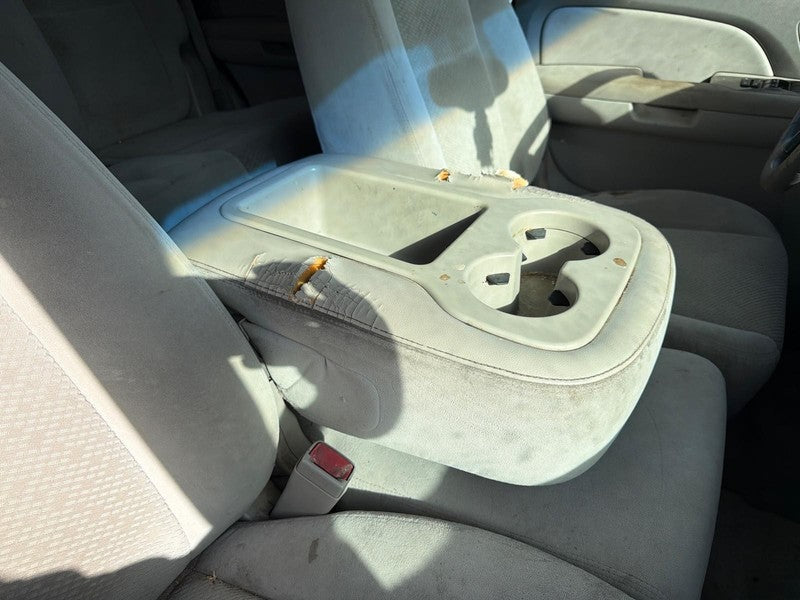 Used Front Center Seat Front fits: 2007 Chevrolet Tahoe bucket-bench c