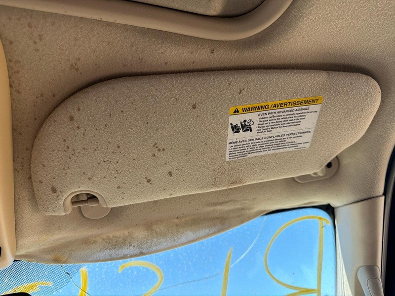 Used Right Sun Visor fits: 2006 Ford Explorer w/sunroof illuminated Ri