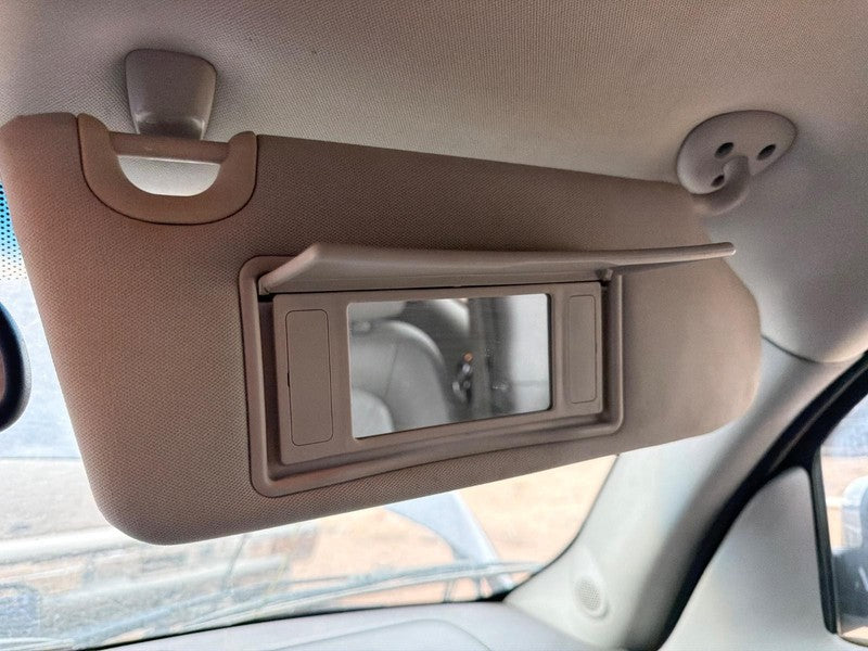 Used Right Sun Visor fits: 2010 Chevrolet Hhr R. w/o child presence de