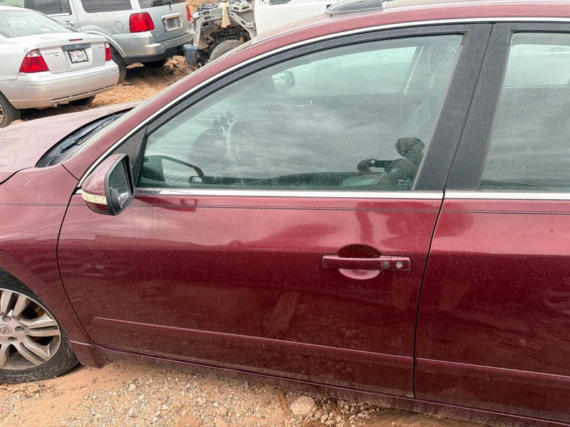 Used Front Left Door Assembly Front fits: 2012 Nissan Altima electric 