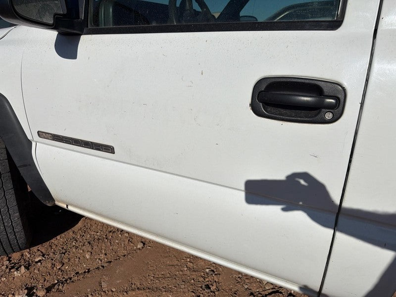 Used Front Left Door Assembly Front fits: 2007 Gmc Sierra 2500 pickup 