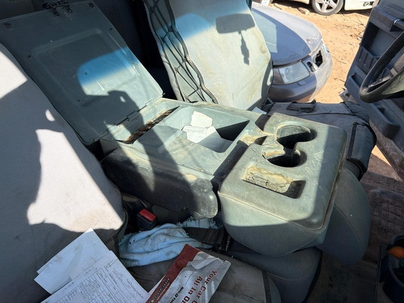 Used Front Center Seat Front fits: 2016 Ford F350SD PICKUP w/o air bag