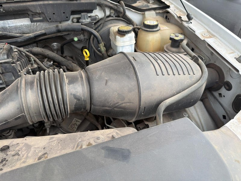 2006 Ford Expedition Air Cleaner Assembly