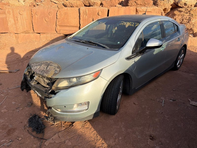 Used Right Door Mirror fits: 2011 Chevrolet Volt Power heated and turn