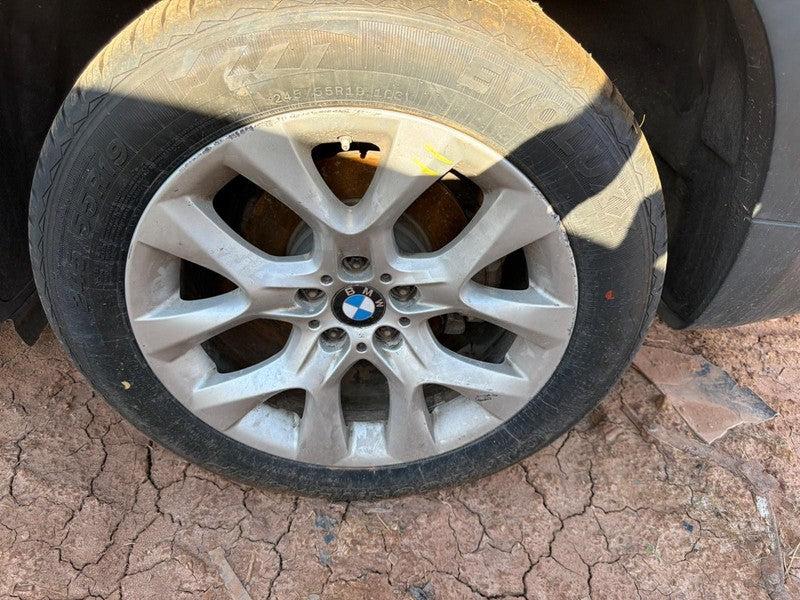 Used Wheel fits: 2013 Bmw X5 19x9 alloy 5 spoke Y spoke lug inside of 