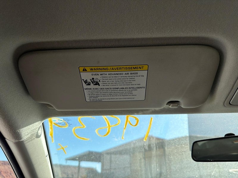 Used Left Sun Visor fits: 2019 Kia Forte w/o sunroof w/vanity mirror L