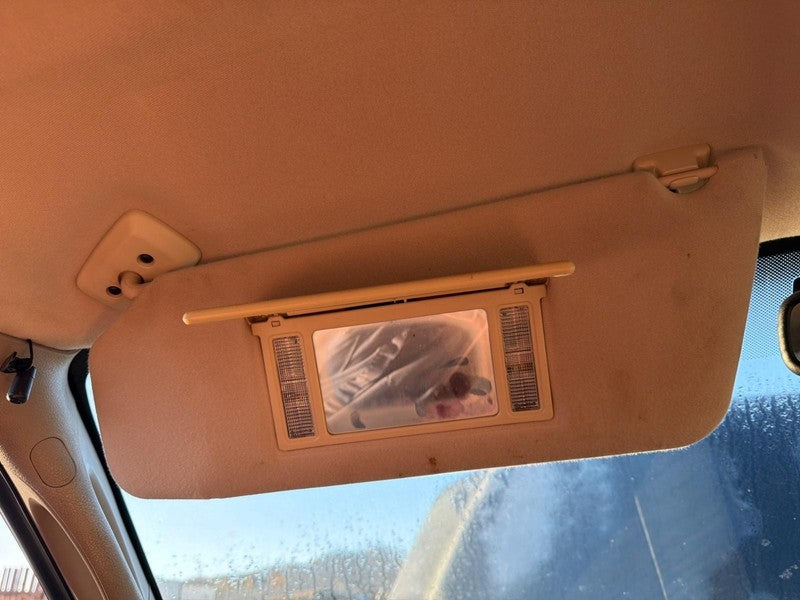 Used Left Sun Visor fits: 2006 Ford F150 PICKUP Crew Cab L. w/illumina