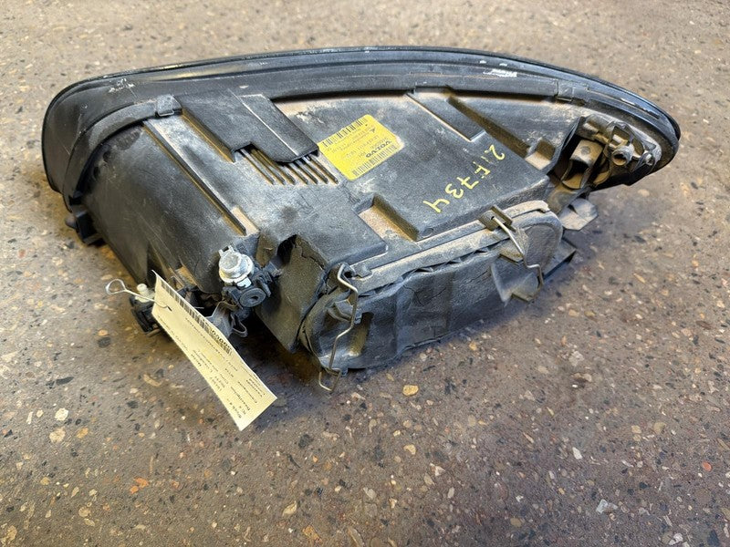Used Left Headlight Assembly fits: 2010 Volvo 70 SERIES Conv w/o xenon