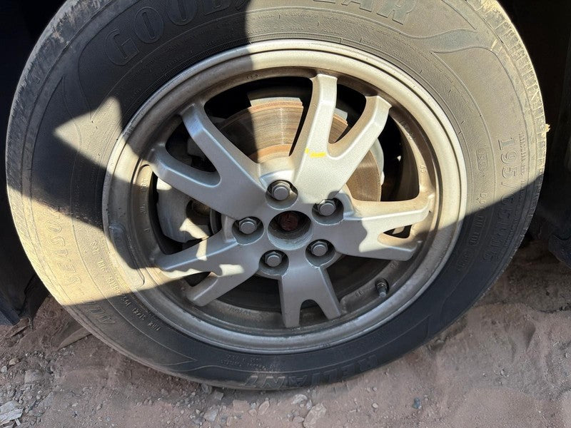 Used Wheel fits: 2011 Toyota Prius 15x6 alloy 5 split spoke silver Gra