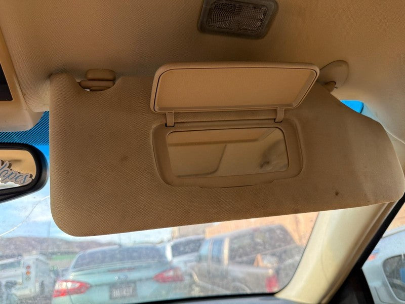 Used Right Sun Visor fits: 2006 Acura Tl illuminated Right Grade A