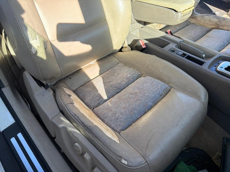 Used Front Right Seat Front fits: 2003 Audi A4 Conv air bag leather el
