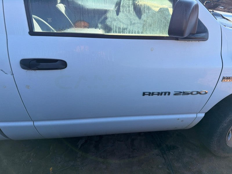 Used Front Right Door Assembly Front fits: 2006 Dodge 2500 PICKUP Regu