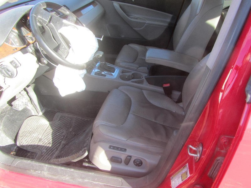 Used Rear Bumper Assembly Rear fits: 2008 Volkswagen Passat Sdn w/park