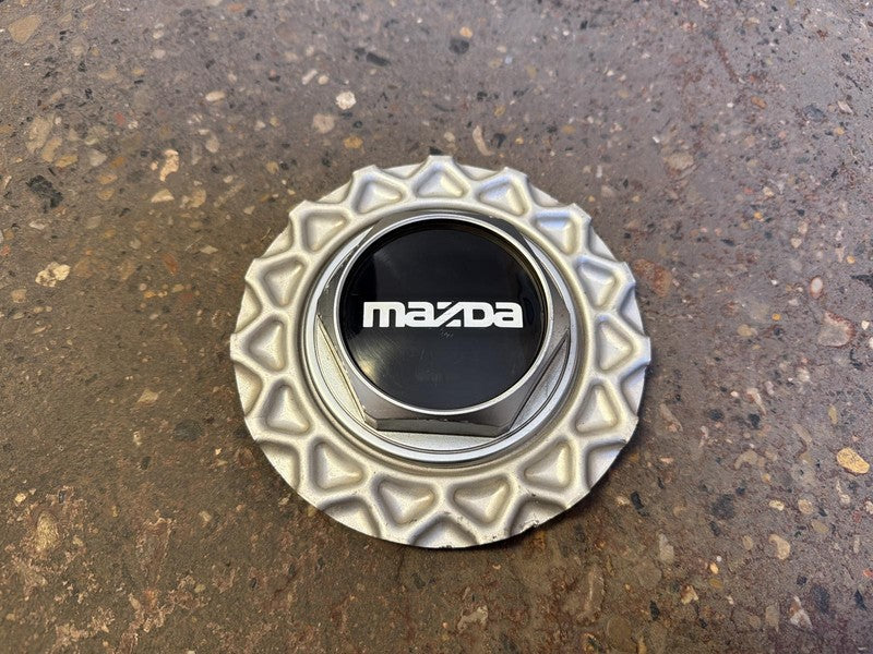 91 MAZDA RX7 Center Cap CENTER ID 09.24.036, RING ID 09.23.134