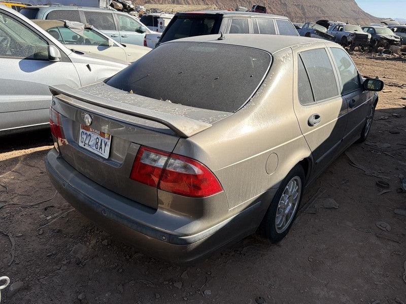 Used Front Left Seat Front fits: 2002 Saab 9-5 bucket w/air bag leathe