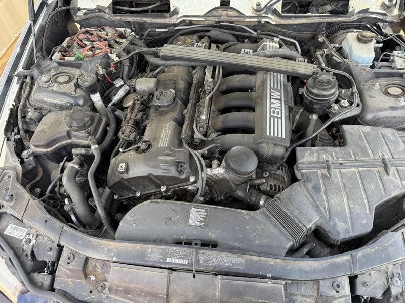 Used Air Cleaner Assembly fits: 2011 Bmw 328I 3.0 Grade A