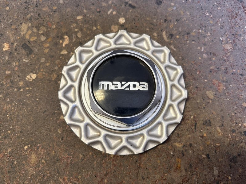 91 MAZDA RX7 Center Cap CENTER ID 09.24.036, RING ID 09.23.134