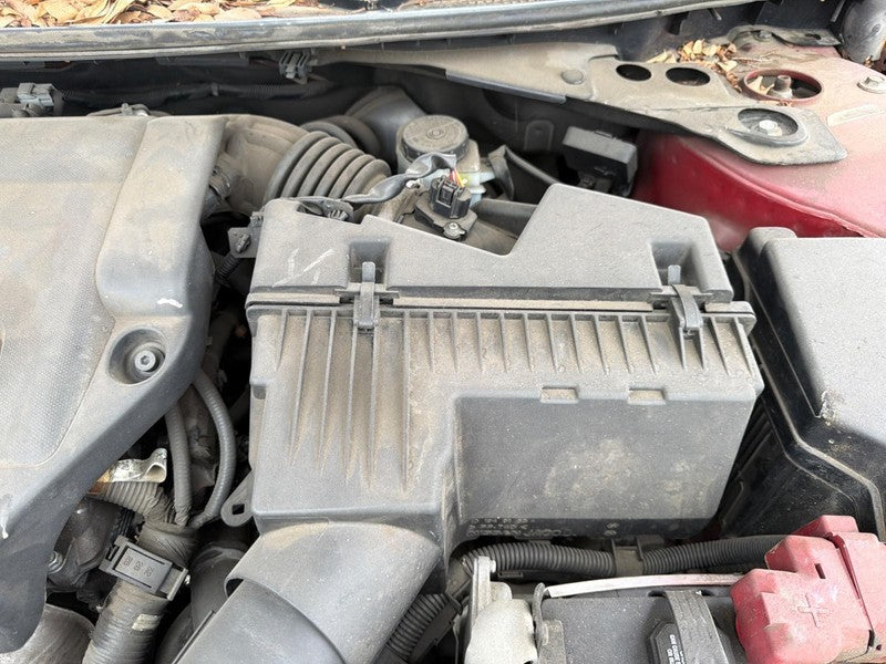 Used Air Cleaner Assembly fits: 2012 Nissan Altima 2.5L 4 cylinder w/o