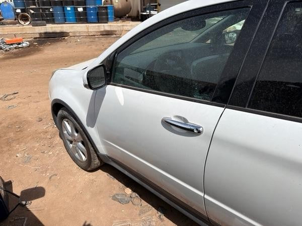 Used Front Left Door Assembly Front fits: 2006 Subaru Tribeca electric