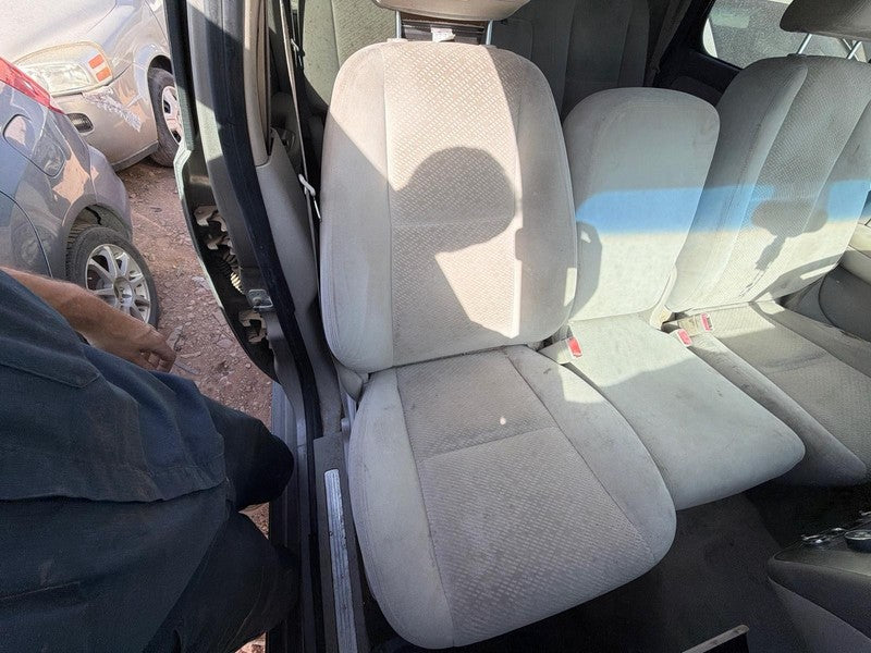 Used Front Right Seat Front fits: 2007 Chevrolet Tahoe bucket-bench R.