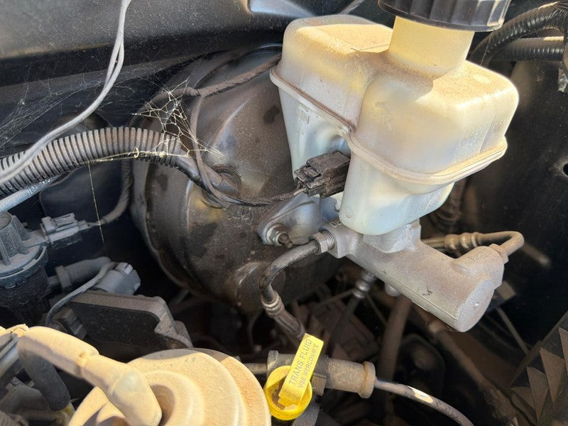 Used Power Brake Booster fits: 2008 Ford Escape 2.5L VIN 7 8th digit G