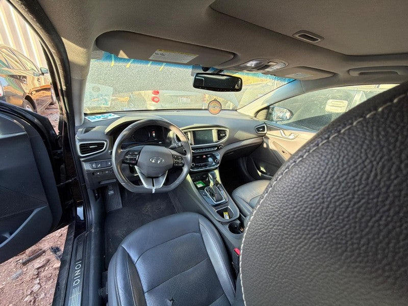 Used Front Right Seat Front fits: 2017 Hyundai Ioniq VIN C 8th digit H