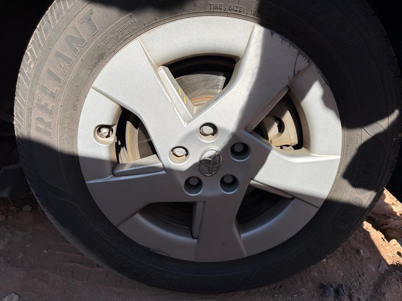 Used Wheel fits: 2011 Toyota Prius 15x6 alloy 5 split spoke silver Gra