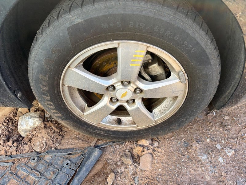 Used Wheel fits: 2011 Chevrolet Cruze 16x6-1/2 aluminum 5 single spoke
