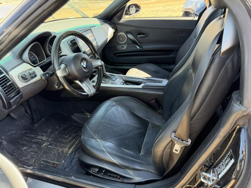 Used Front Right Door Assembly Front fits: 2003 Bmw Z4 Front Right Gra