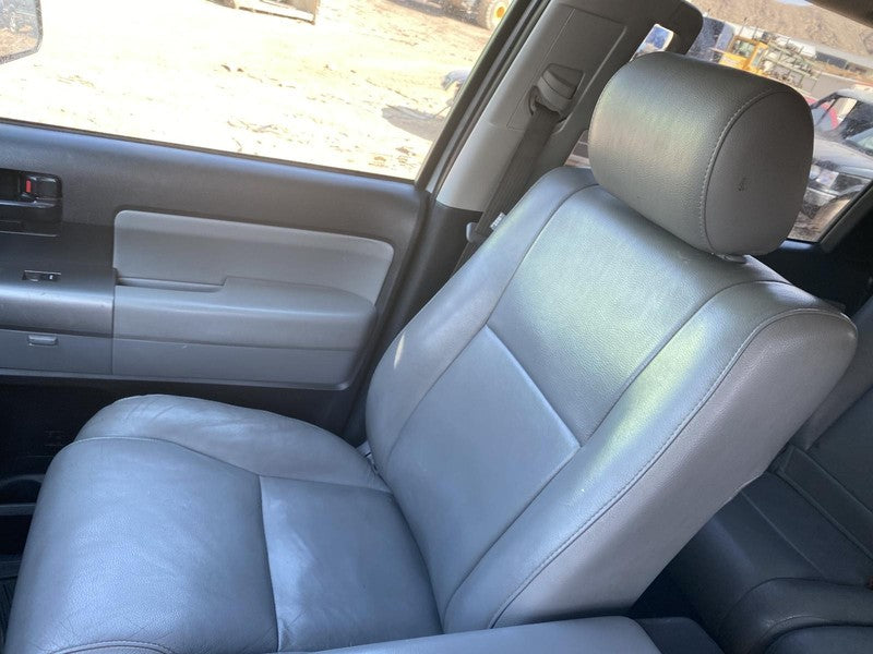 Used Right Door Mirror fits: 2012 Toyota Sequoia Power heated w/o powe