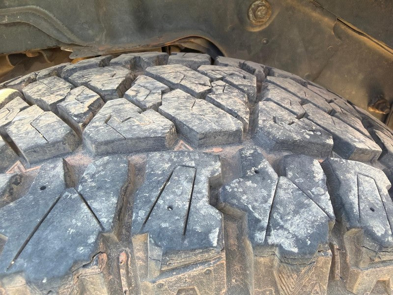 Used Wheel fits: 2005 Jeep Grand cherokee 17x7-1/2 Laredo Grade C